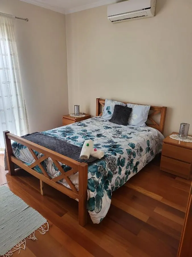 פונטה דלגדה Country Side Cottage פורטוגל